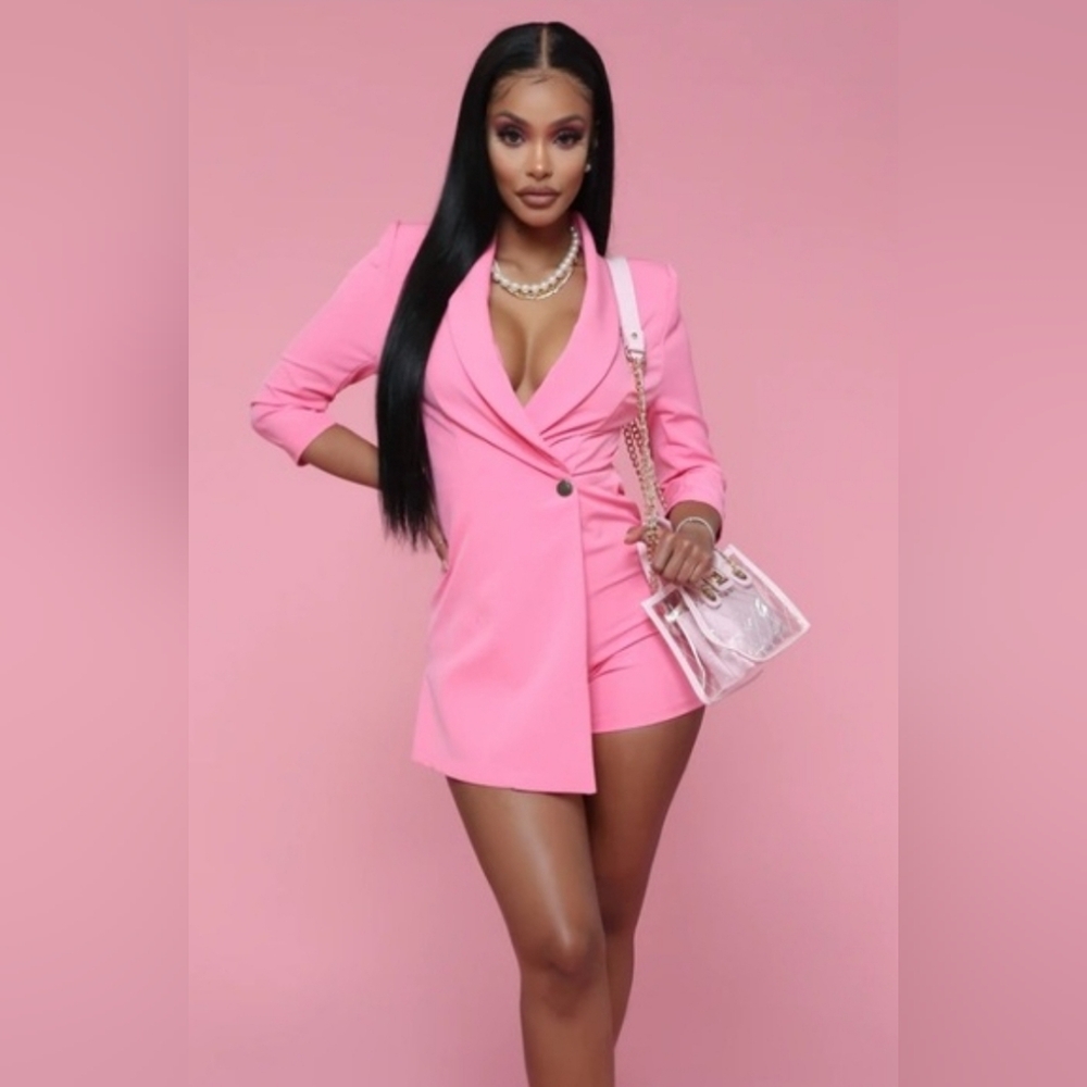 💕 Pink ▪︎ FASHION NOVA ✨️Romper Blazer • Size XS
